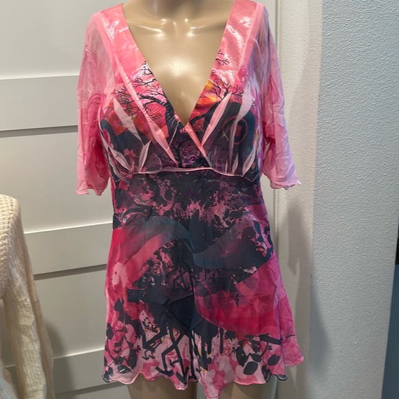 NWOT Simply Irresistible Top - Picture 2 of 11